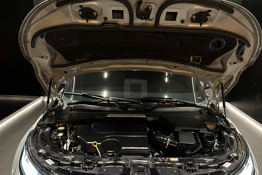 Range Rover Evoque P300 R-Dynamic HSE